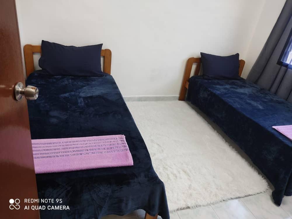 R&R Homestay Simpang Renggam Exterior foto